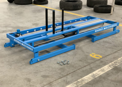 Máquina de neumáticos Rhino para exportación en contenedor
