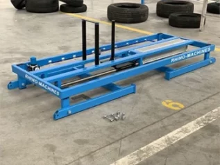 Machine-a-tripler-photo2 Rhino machine à pneus pour exporter en container